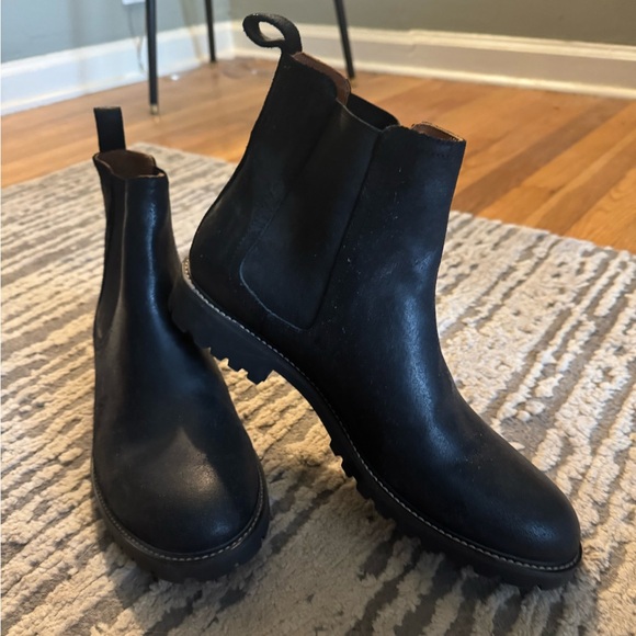 Banana Republic Tanner Chelsea Boot - Size 11 - Picture 1 of 4